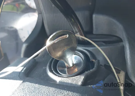 2001 Chrysler Voyager Lx z USA, uszkodzony, nr VIN 1C4GJ45G51B107169